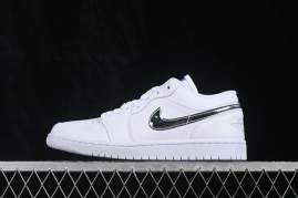 Picture of Air Jordan 1 LOW _SKUfw24165640884691250fw